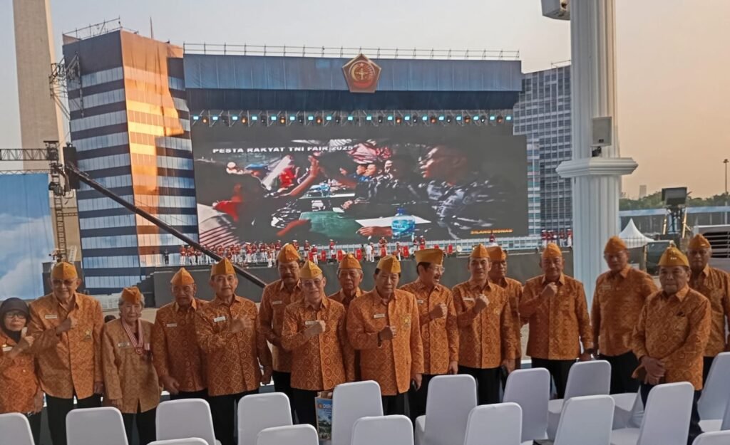 LVRI BERSYUKUR PARA VETERAN RI PEROLEH TEMPAT TERHORMAT DI HUT KE-80 TNI TAHUN 2025