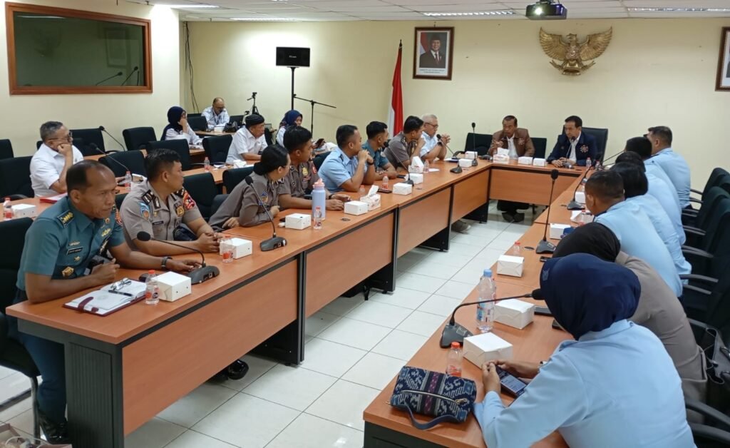 SEKJEN DPP LVRI LAKUKAN PERTEMUAN DENGAN PARA LO VECONAC TAHUN 2025