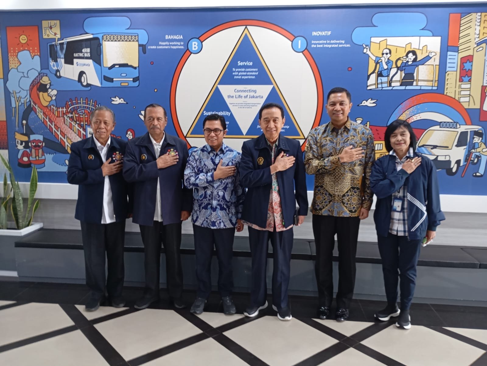 PIMPINAN DPP LVRI SILATURRAHIM KEPADA DIRUT TRANSJAKARTA