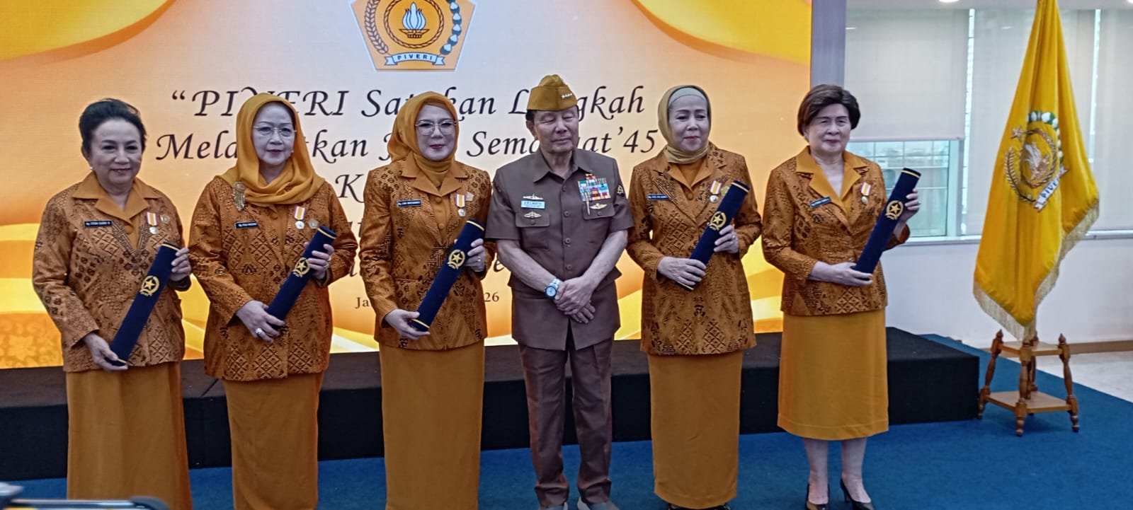 ISTRI VETERAN TELAH MEMBUKTIKAN PERAN YANG SANGAT PENTING